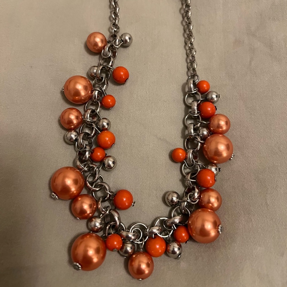 Two-toned Orange bead style necklace